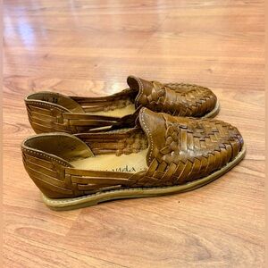 Handmade authentic leather Women’s Huarache Shoes Size 5 Made In Mexico